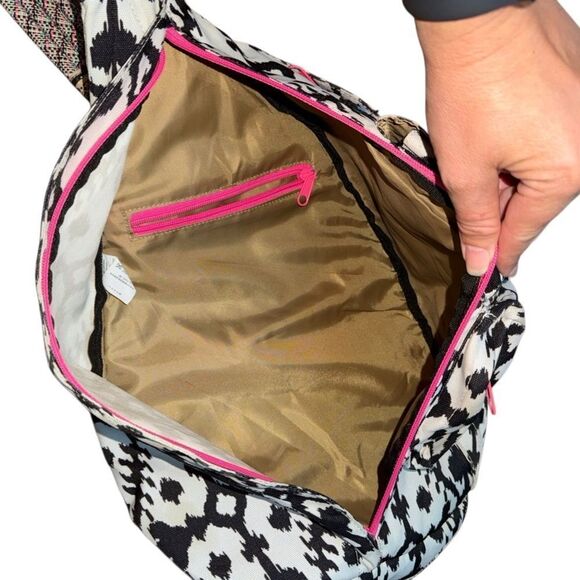 Kavu Rope Sling Multi Pocket Bag - Neon Pink Black & White - Picture 5 of 10